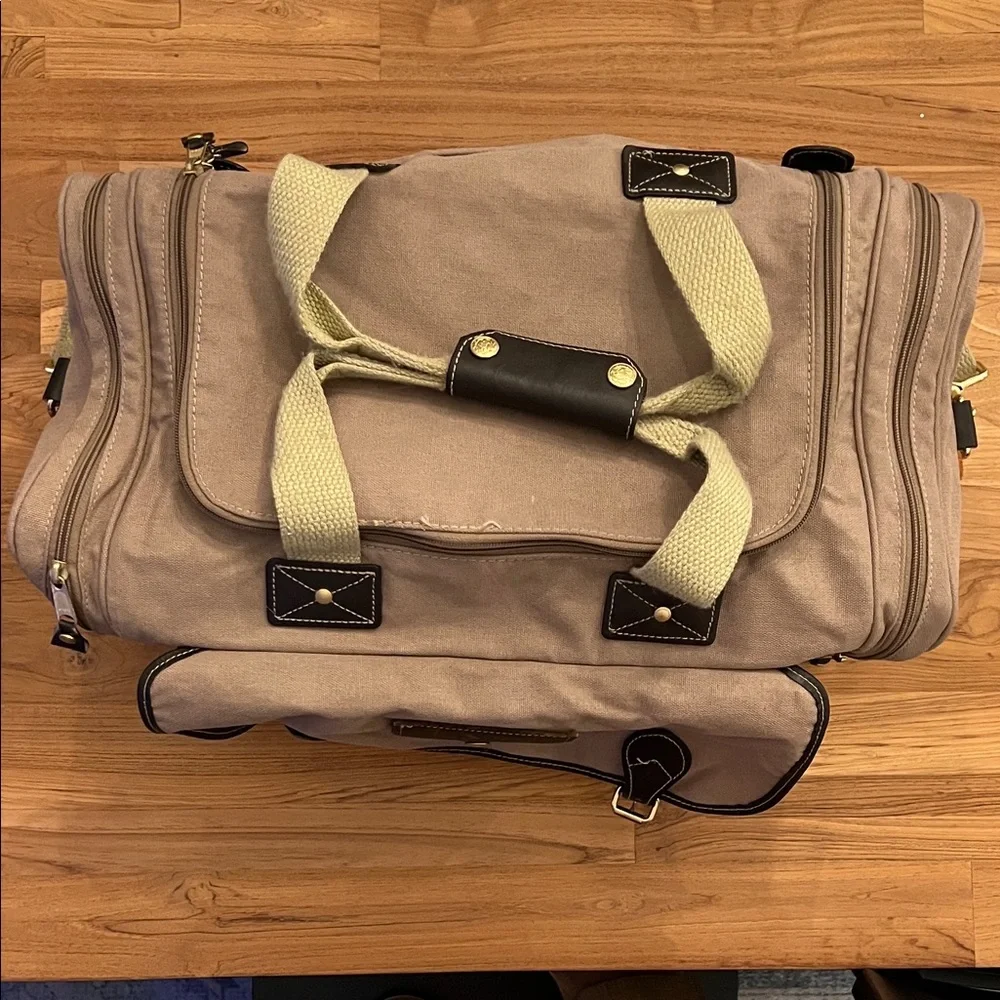 Eddie Bauer x Ford Tan Canvas Men's Duffle Bag Leather Details